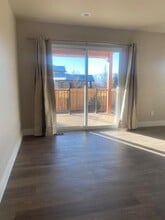 Building Photo - 4431 Deveraux Pl