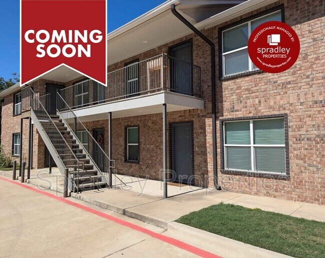 Building Photo - 255 E 5th Ave