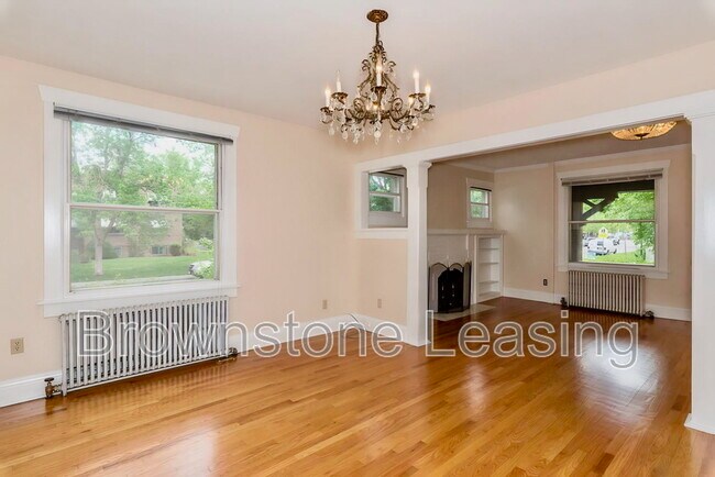 Foto del edificio - 869 N Ogden St