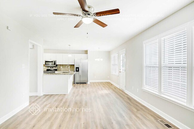 Foto del edificio - 109 Woodsorrell Ct