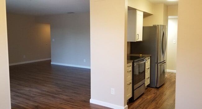 Building Photo - Huge 2bed/2bath Apartment Available Near DTC, RTD, & Park Meadows