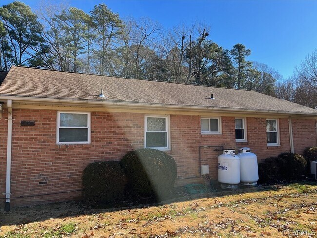 Building Photo - 1000 Clearlake Rd