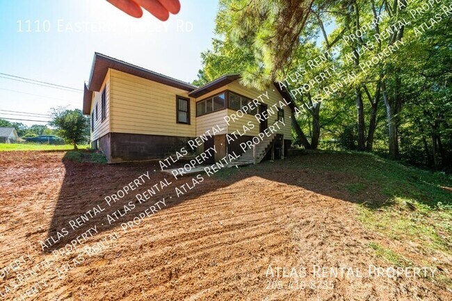 Foto del edificio - 1110 Eastern Valley Rd