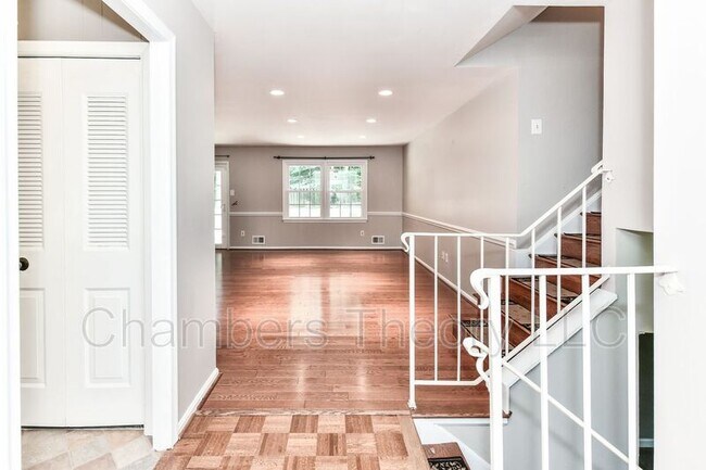 Photo - 4731 Carterwood Dr House