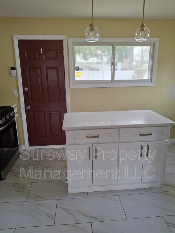 Foto del edificio - 953 Terrace Blvd