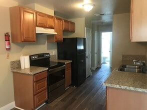 Building Photo - 3591 Quail Lakes Dr
