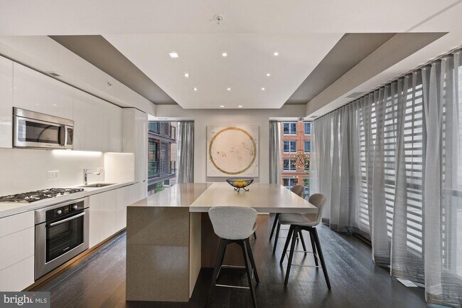 Foto del edificio - 925 H St NW
