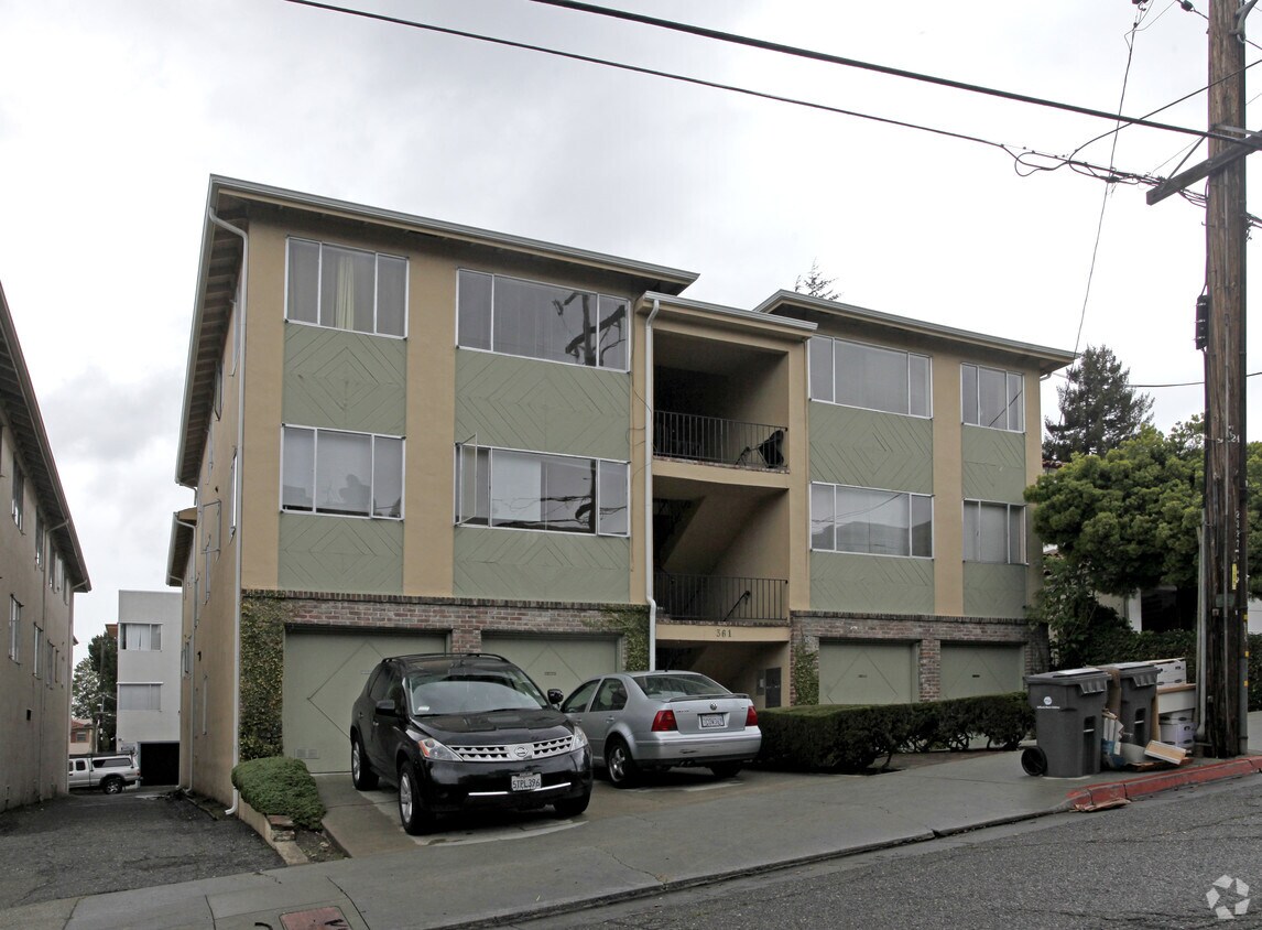 Primary Photo - 361 Vernon St