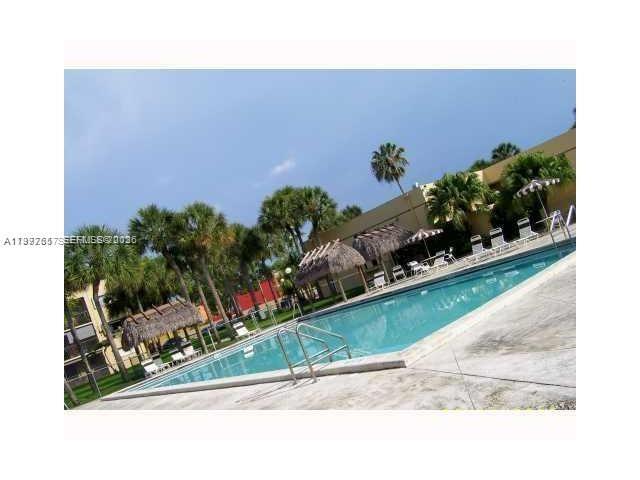 Foto del edificio - 8065 SW 107th Ave