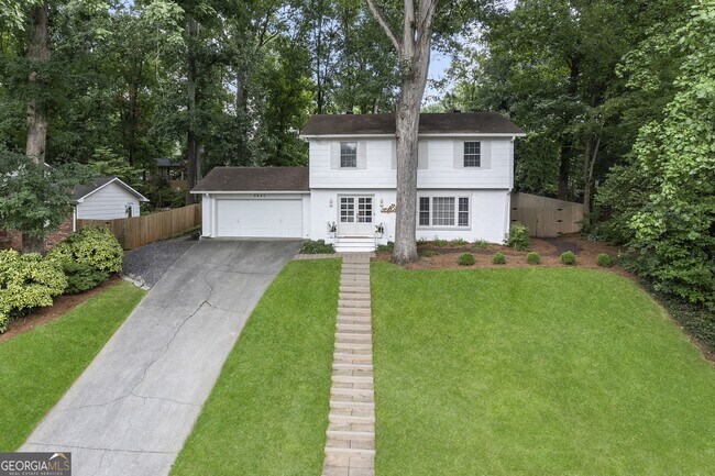 Building Photo - 3981 Longview Dr