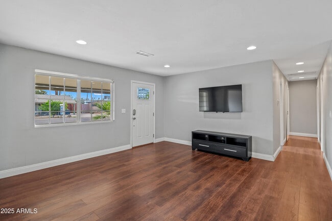 Foto del edificio - 2816 N 70th St