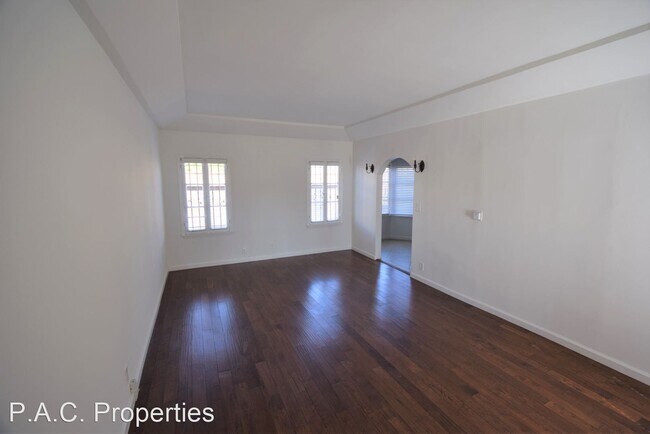 Building Photo - 1 br, 1 bath Apartment - 1415 S Sierra Bon...