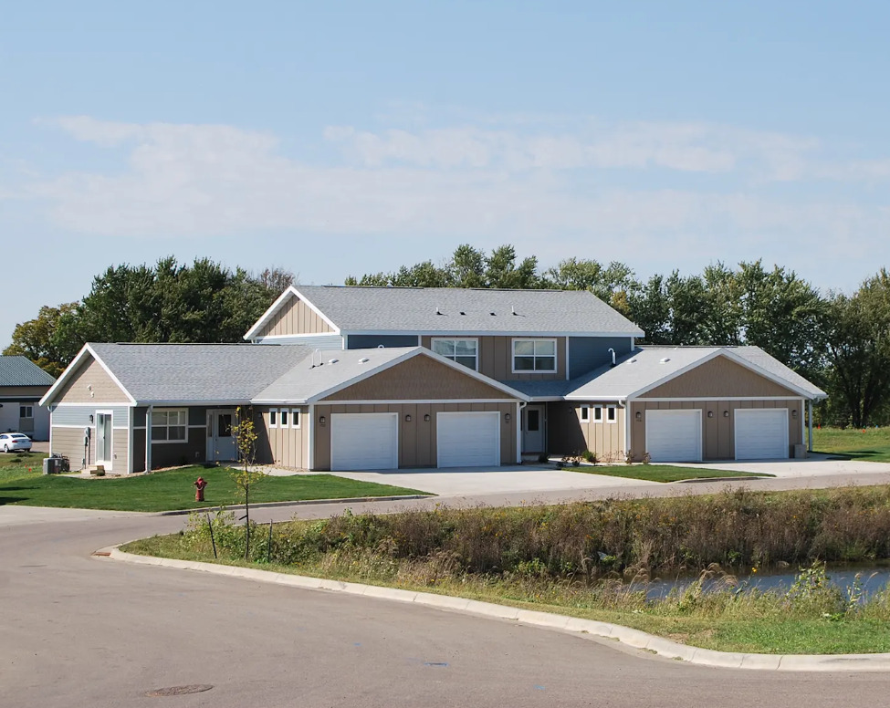 Primary Photo - Eagle Ridge Townhomes