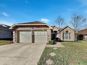 Building Photo - 733 Grandview Ave