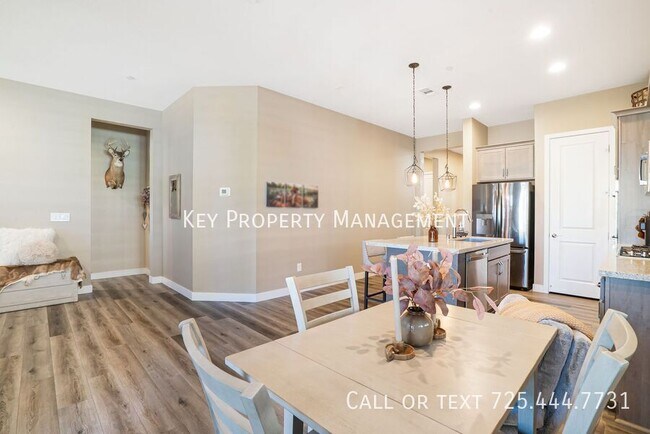 Foto del edificio - Single Story 3 Bedroom Home in Sky Canyon ...