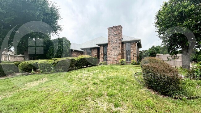 Building Photo - 4211 Spurwood Dr