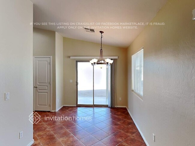 Foto del edificio - 2722 S 113th Ave