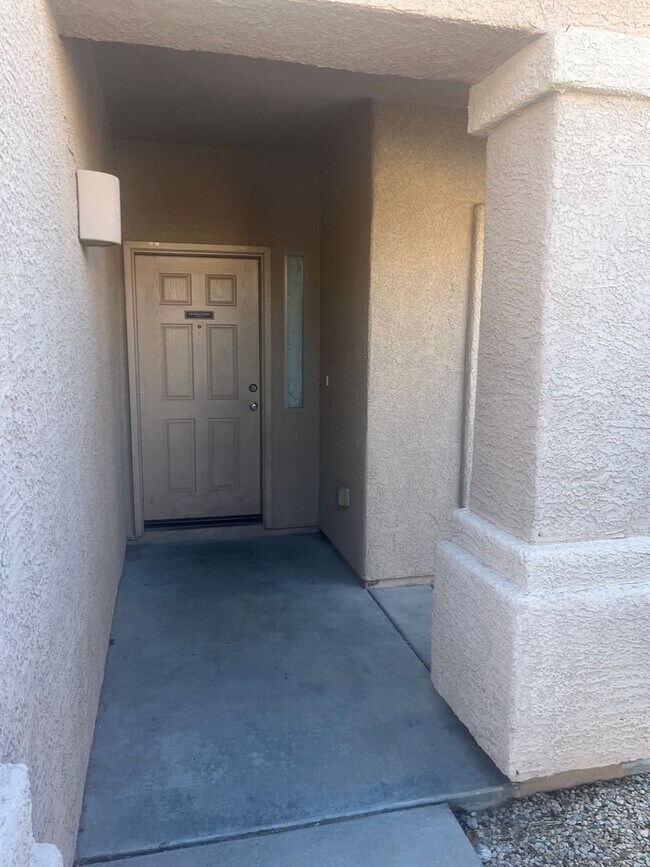 Foto del edificio - 8342 S Hunnic Dr