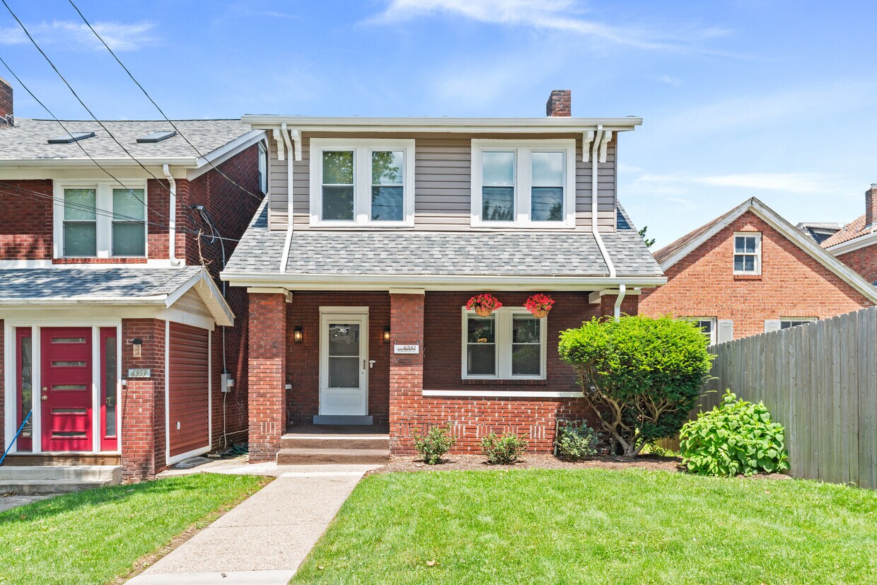Foto principal - 6361 Waldron St