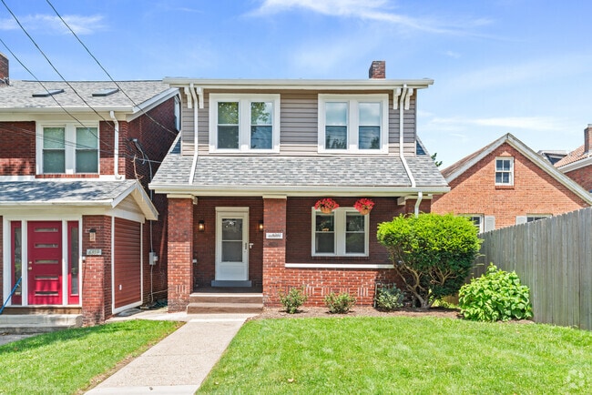 Building Photo - 6361 Waldron St