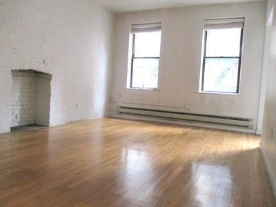 Primary Photo - 90 W Houston St