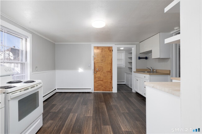 Foto del edificio - 199 Migeon Ave