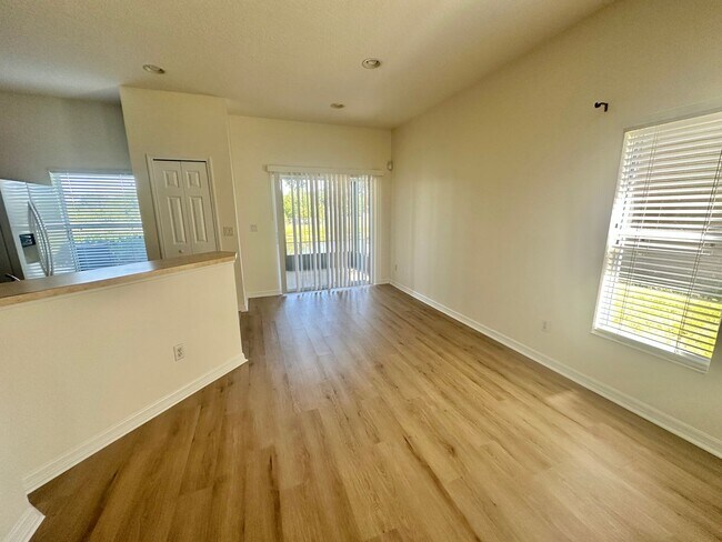 Foto del edificio - Orlando - 3 Bedroom, 2.5 Bathroom - $1,845.00