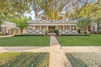 Building Photo - 3 Courtlandt Pl