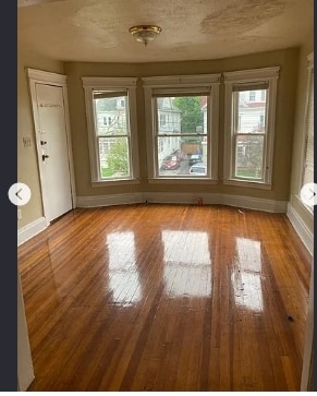 Primary Photo - 121 Whittier Ave