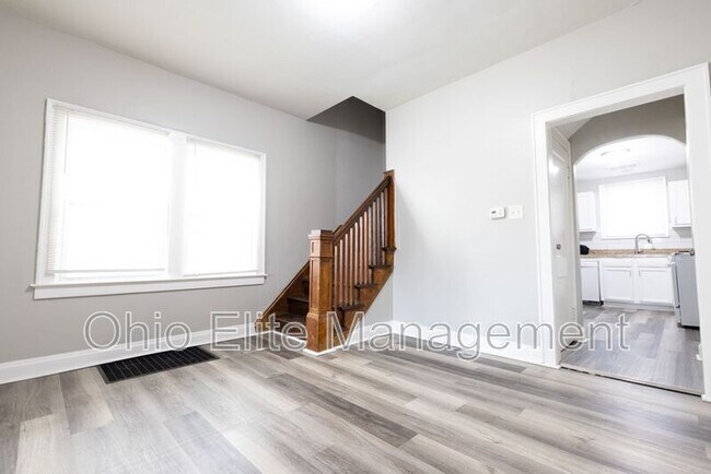 Foto del edificio - 618 Racine Ave