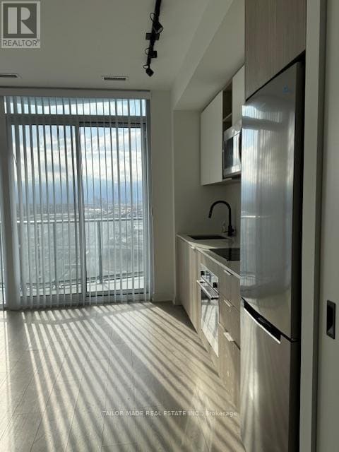 Building Photo - 36 Zorra St