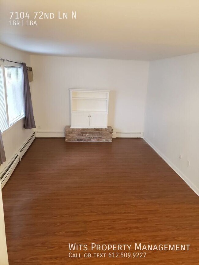 Foto del edificio - 7104 72nd Ln N