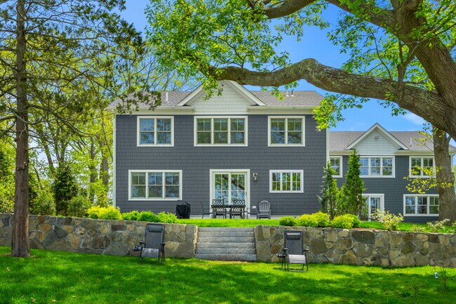 Rear Elevation and Lower Back Yard 2 - Luxury Waterfront Townhouse