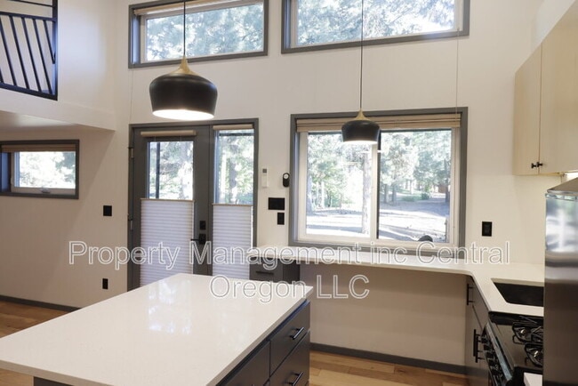 Building Photo - 61304 SE Wizard Ln
