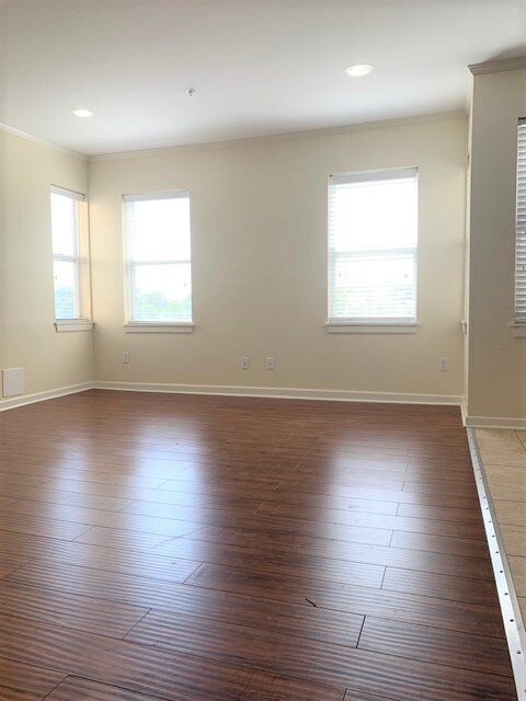 Foto del edificio - 910 NW 13th St