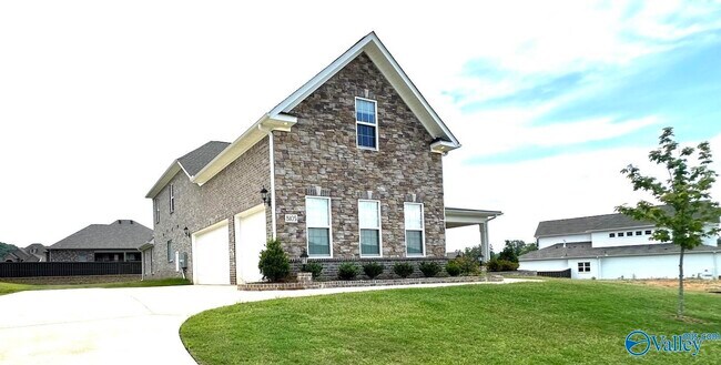 Foto del edificio - 8105 Goose Ridge Dr SE