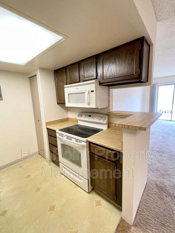Building Photo - 4400 S Quebec St