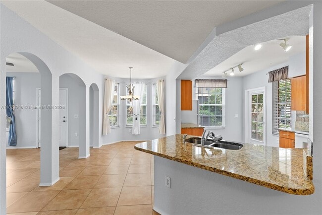 Building Photo - 1309 Belmont Pl