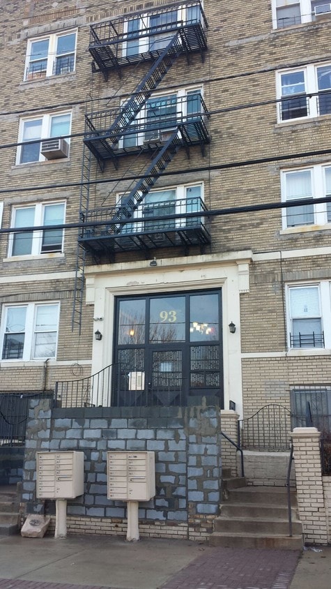 front entrance - 93 Milford Ave