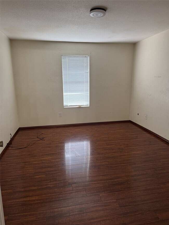 Building Photo - 6161 Reims Rd