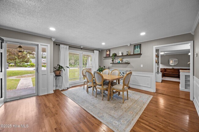 Foto del edificio - 206 Brentwood Ct