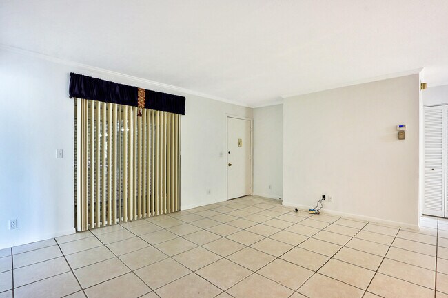 Foto del edificio - 6544 Chasewood Dr