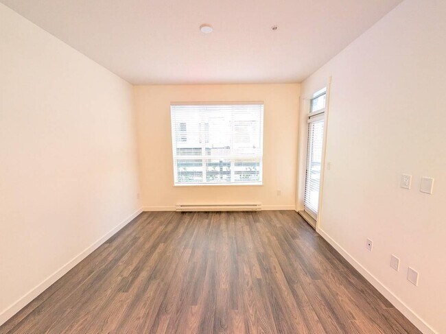 Photo du bâtiment - 15777-15785 85 Ave