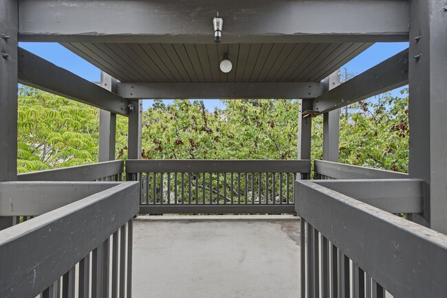 Building Photo - 7742 Redlands St