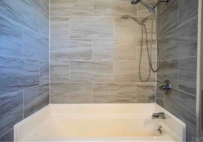 Foto del edificio - 1901 E 9th St