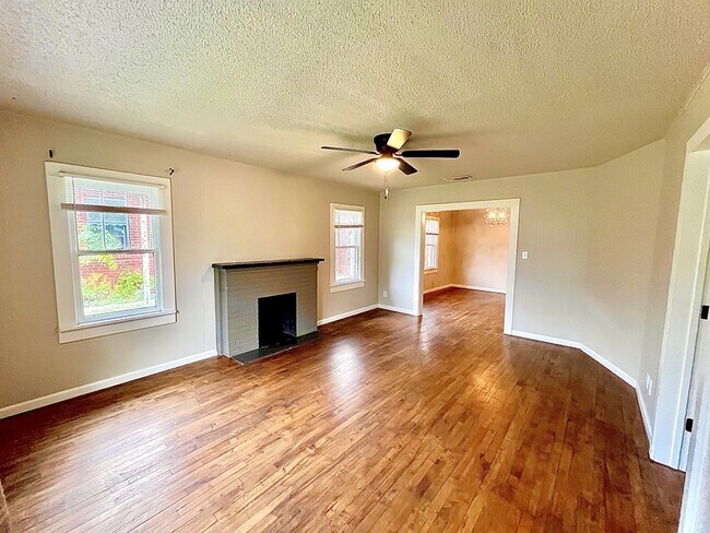 Foto del edificio - 2104 20th St