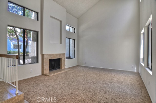 Building Photo - 15 Grenache