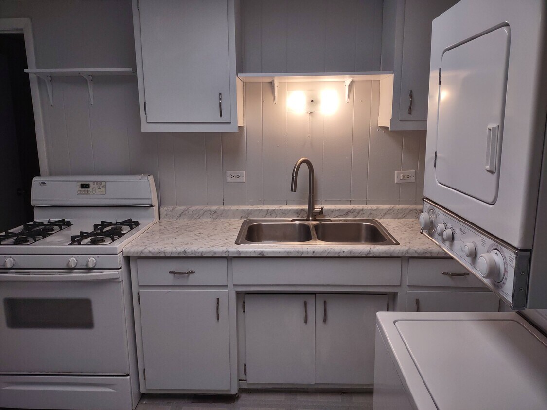 Foto principal - 217 E Juliette St