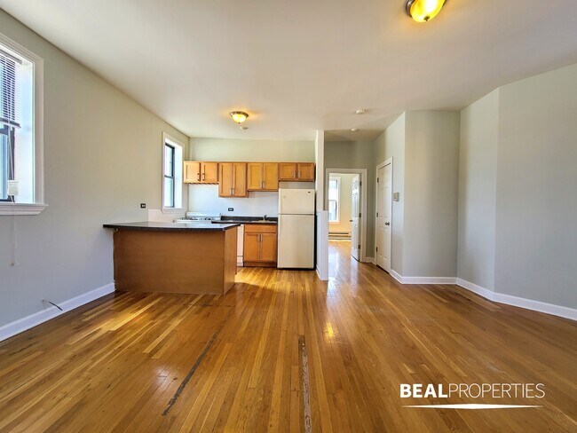 Foto del edificio - 723 W Barry Ave