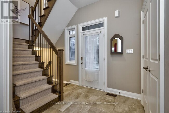 Building Photo - 2012 DEERVIEW